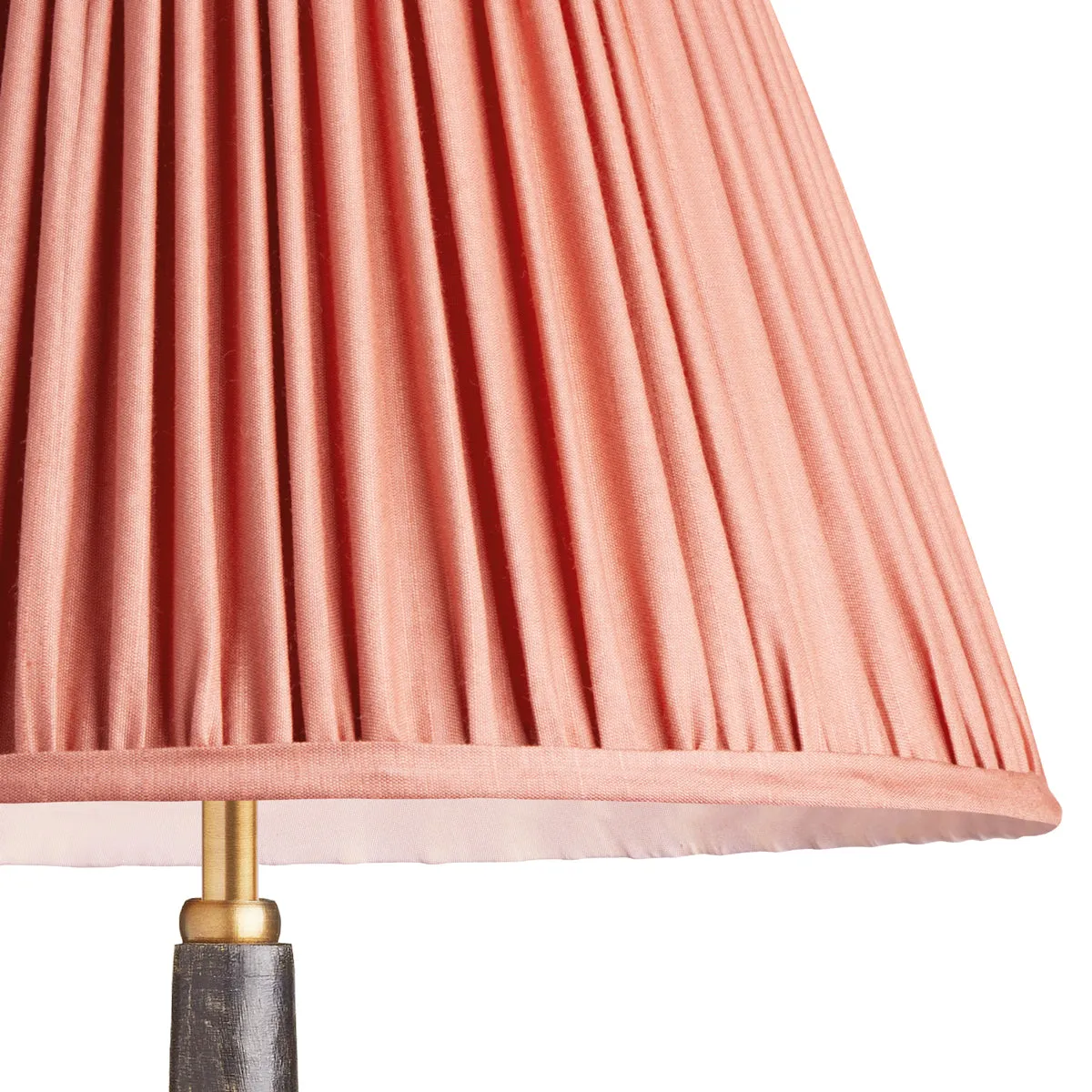 20cm empire shade in Coral silk