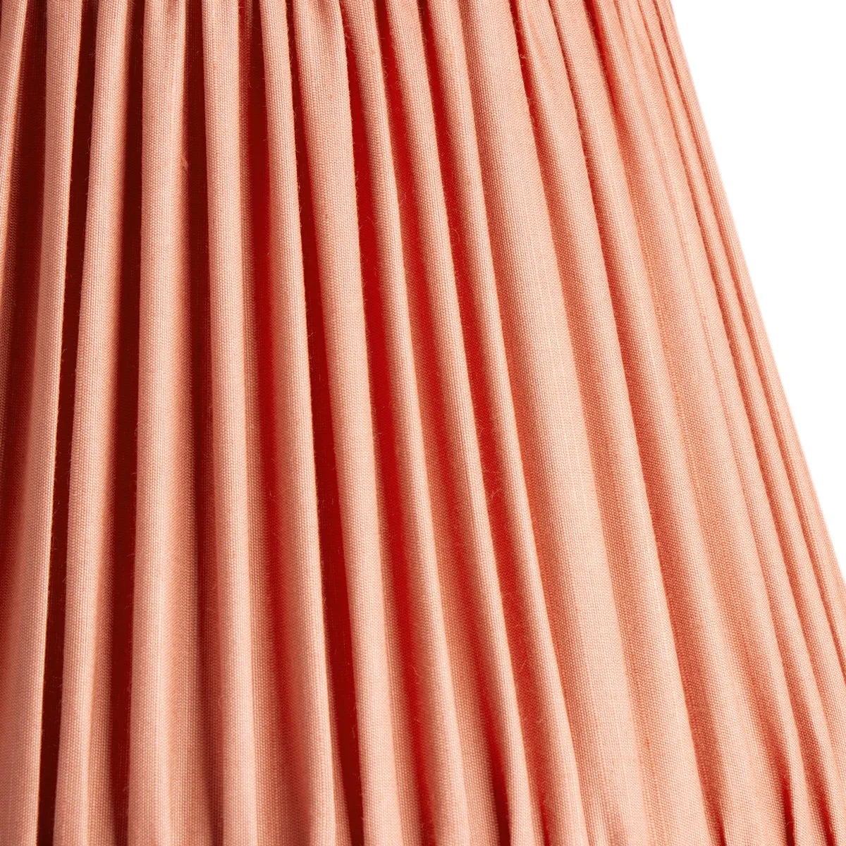 20cm empire shade in Coral silk