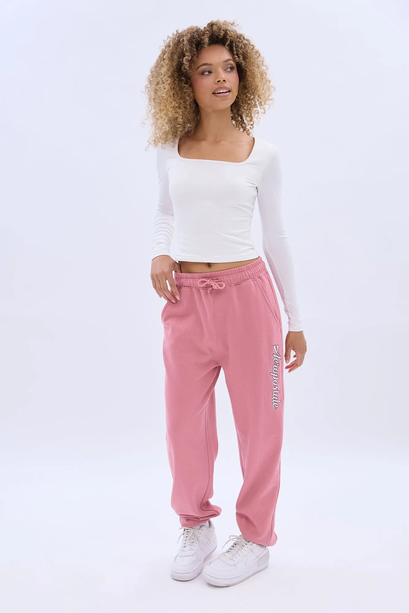 AERO Boyfriend Jogger
