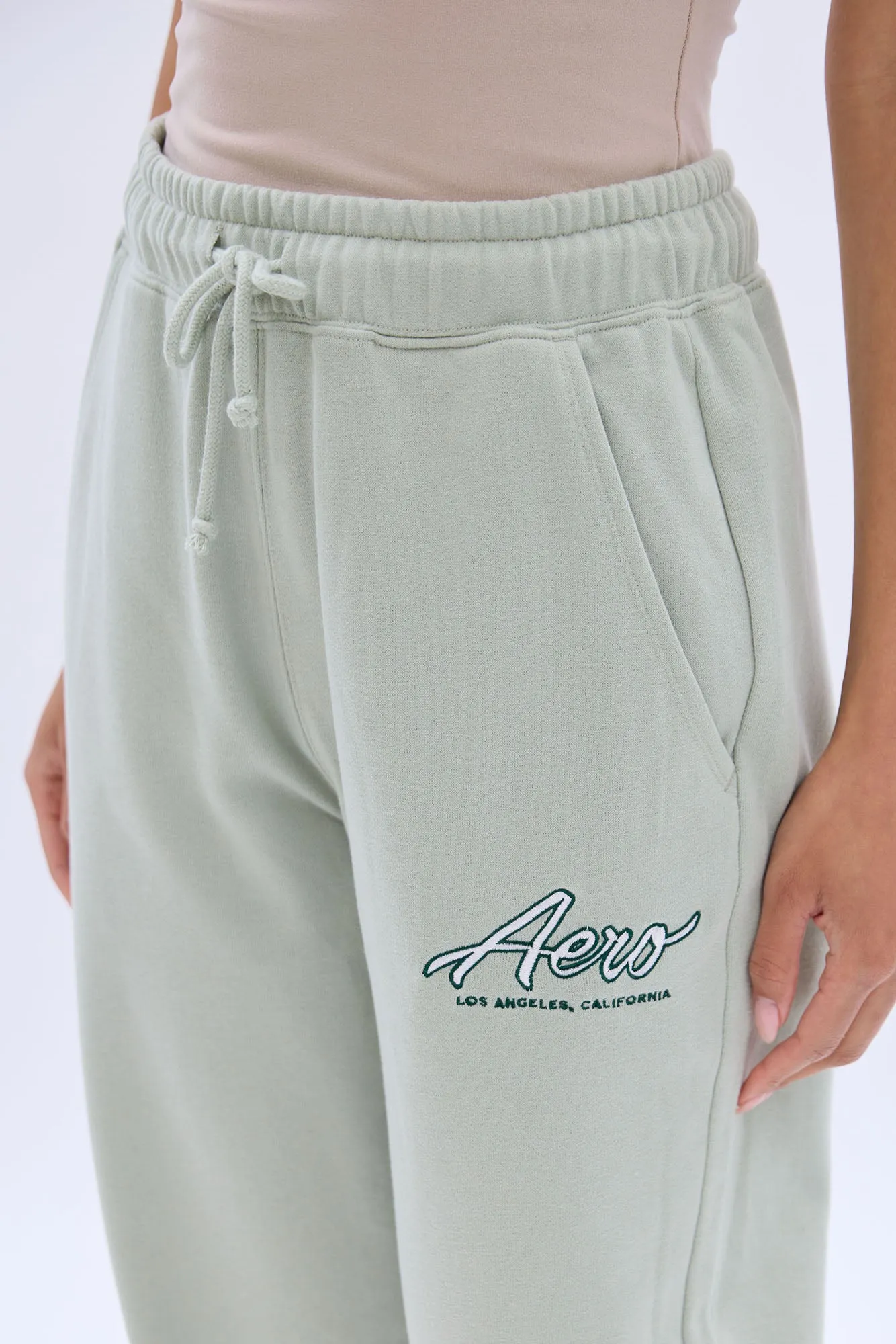 AERO Boyfriend Jogger