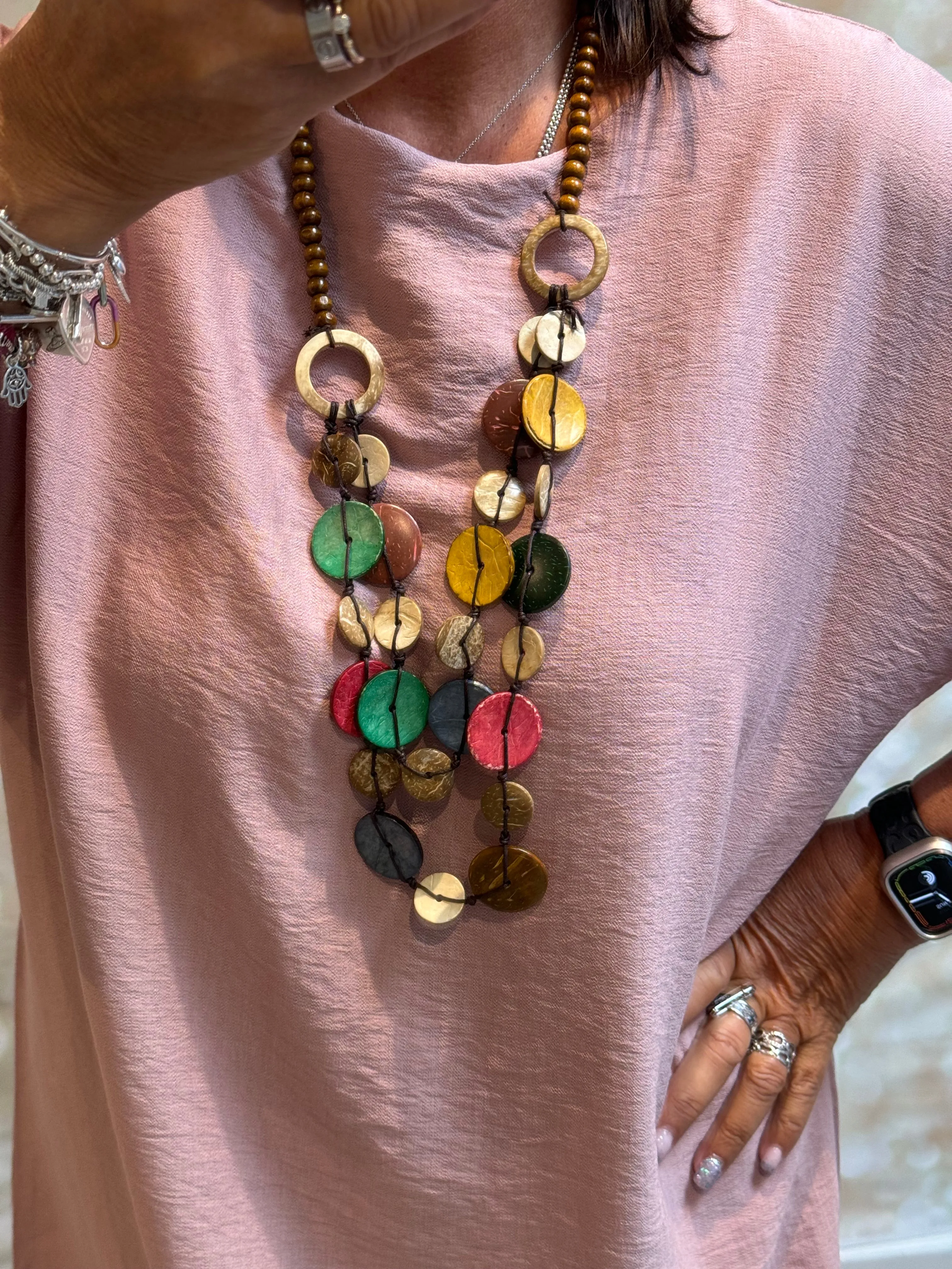 Crinkle fabric Shift  dress with necklace