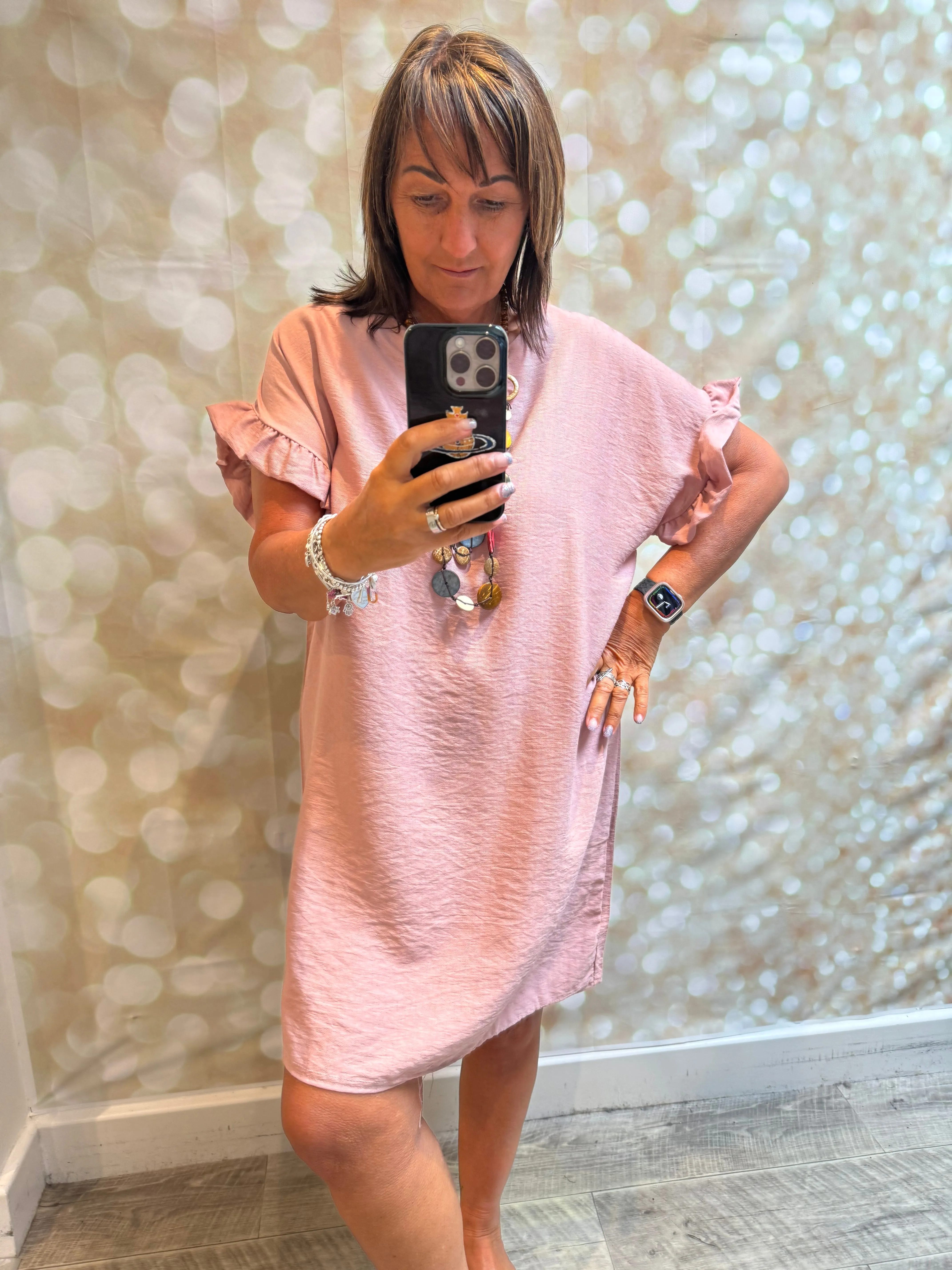 Crinkle fabric Shift  dress with necklace