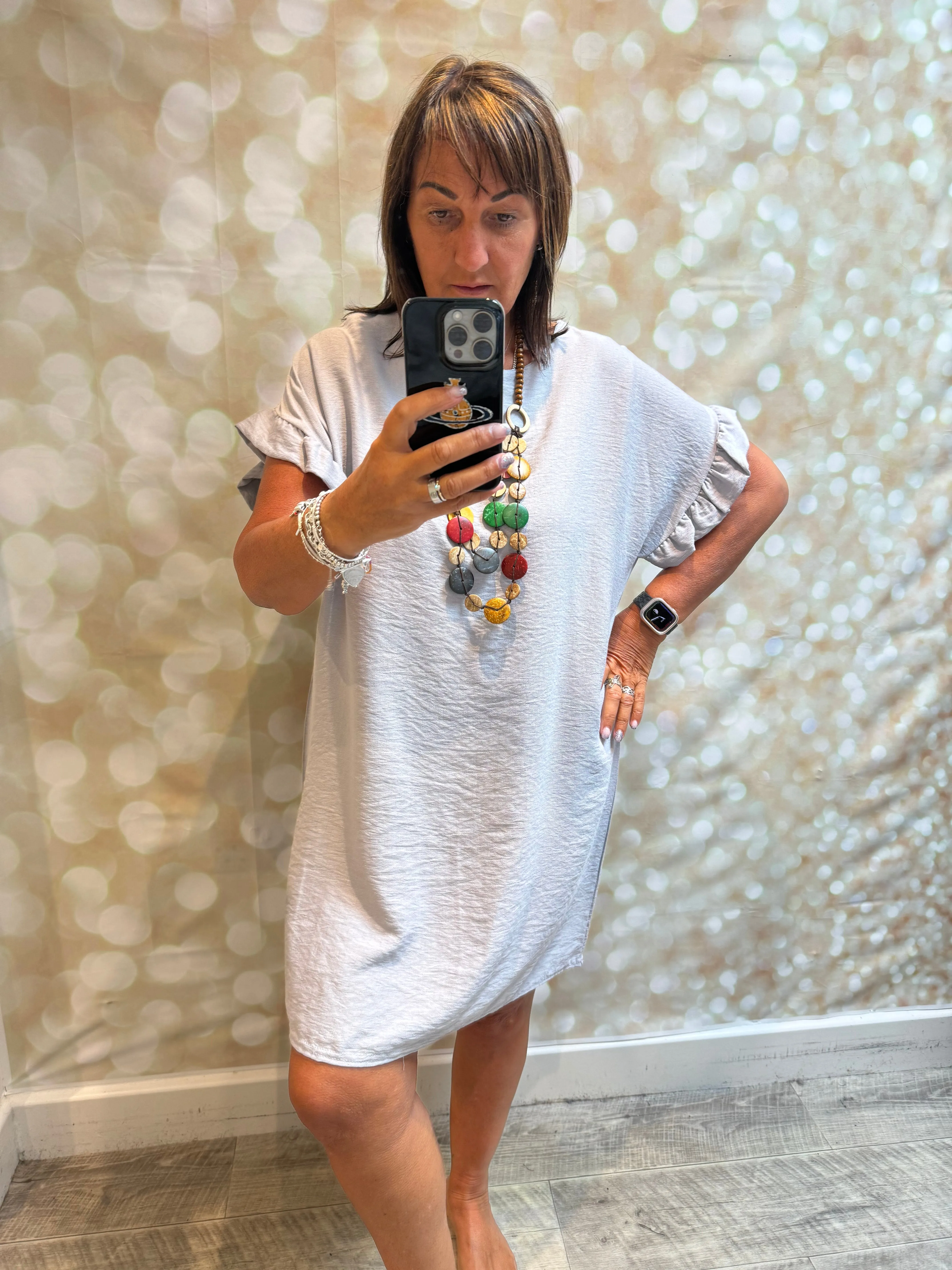 Crinkle fabric Shift  dress with necklace