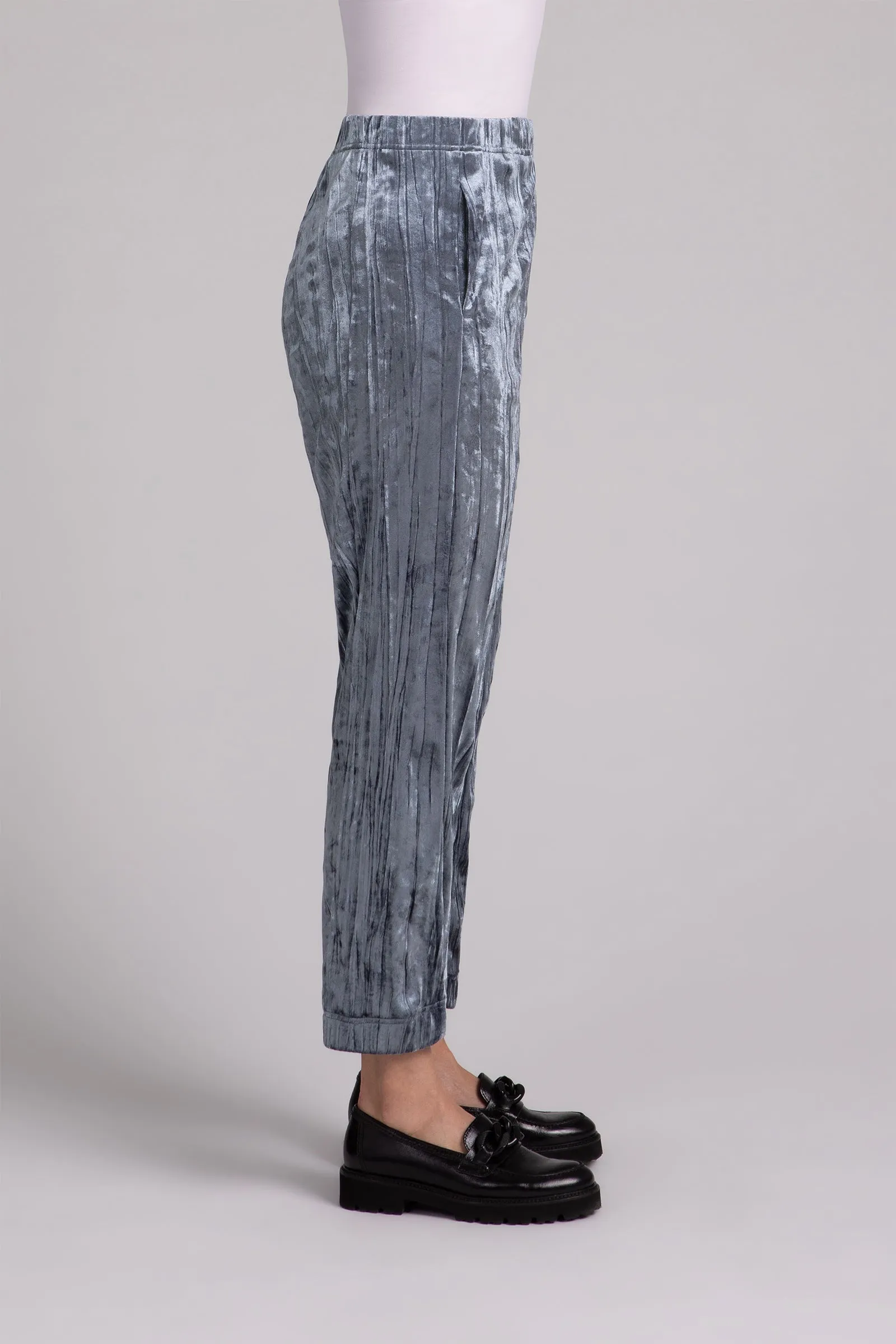 Crinkle Velvet Half Cuff Jogger Pant | Gunmetal