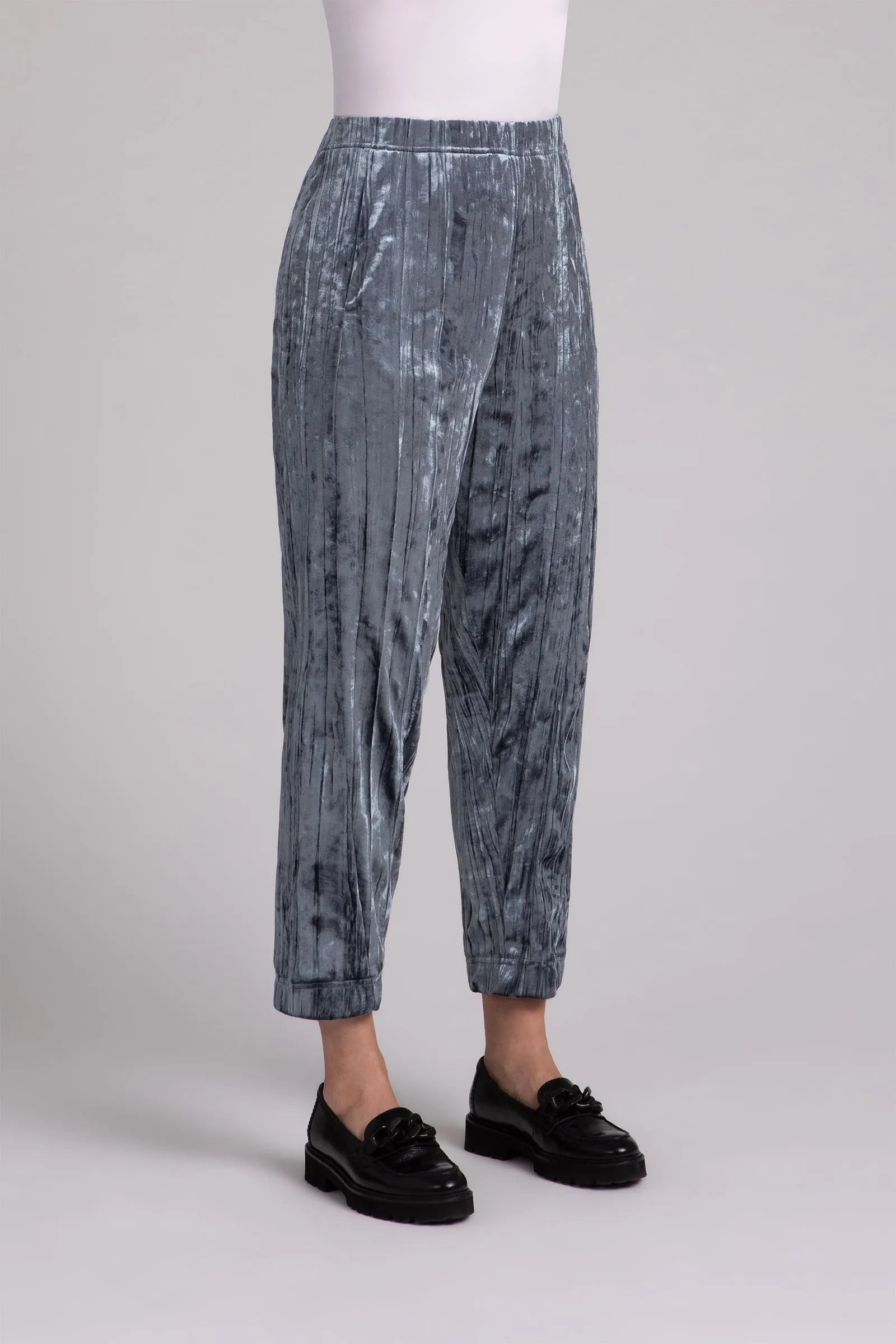 Crinkle Velvet Half Cuff Jogger Pant | Gunmetal