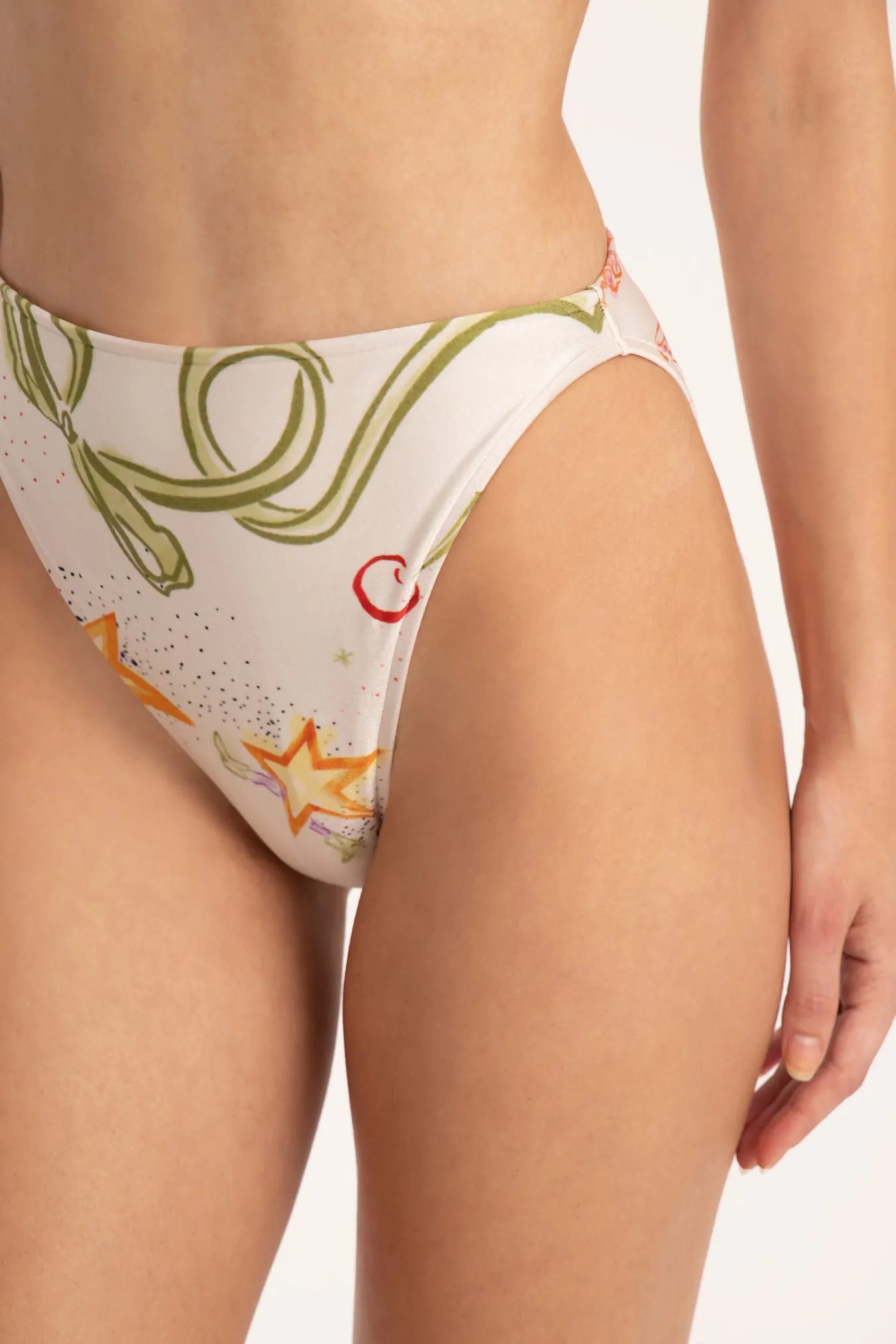Fantasy High-Leg Strapless bikini with Bow