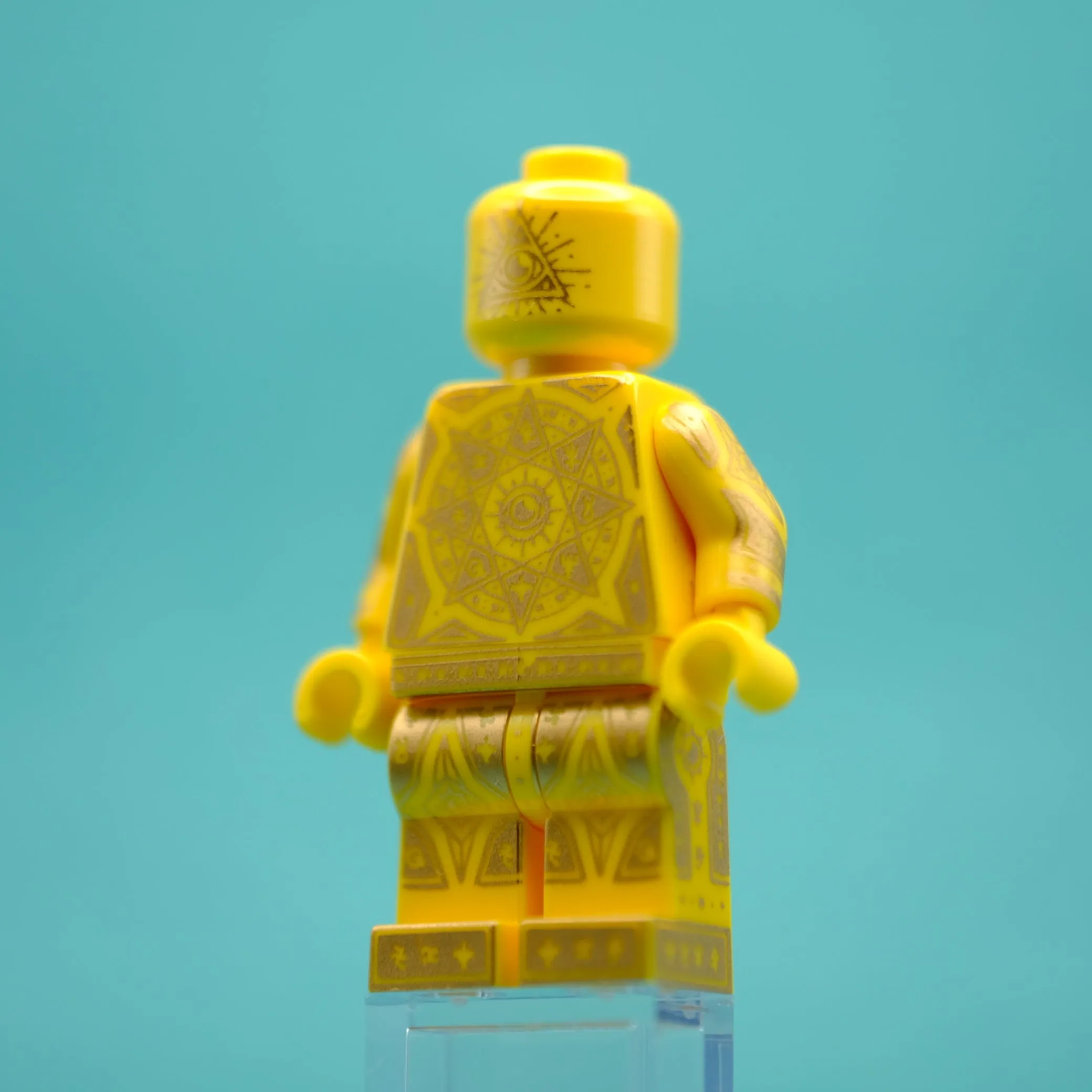 Gold Illuminati Camofig