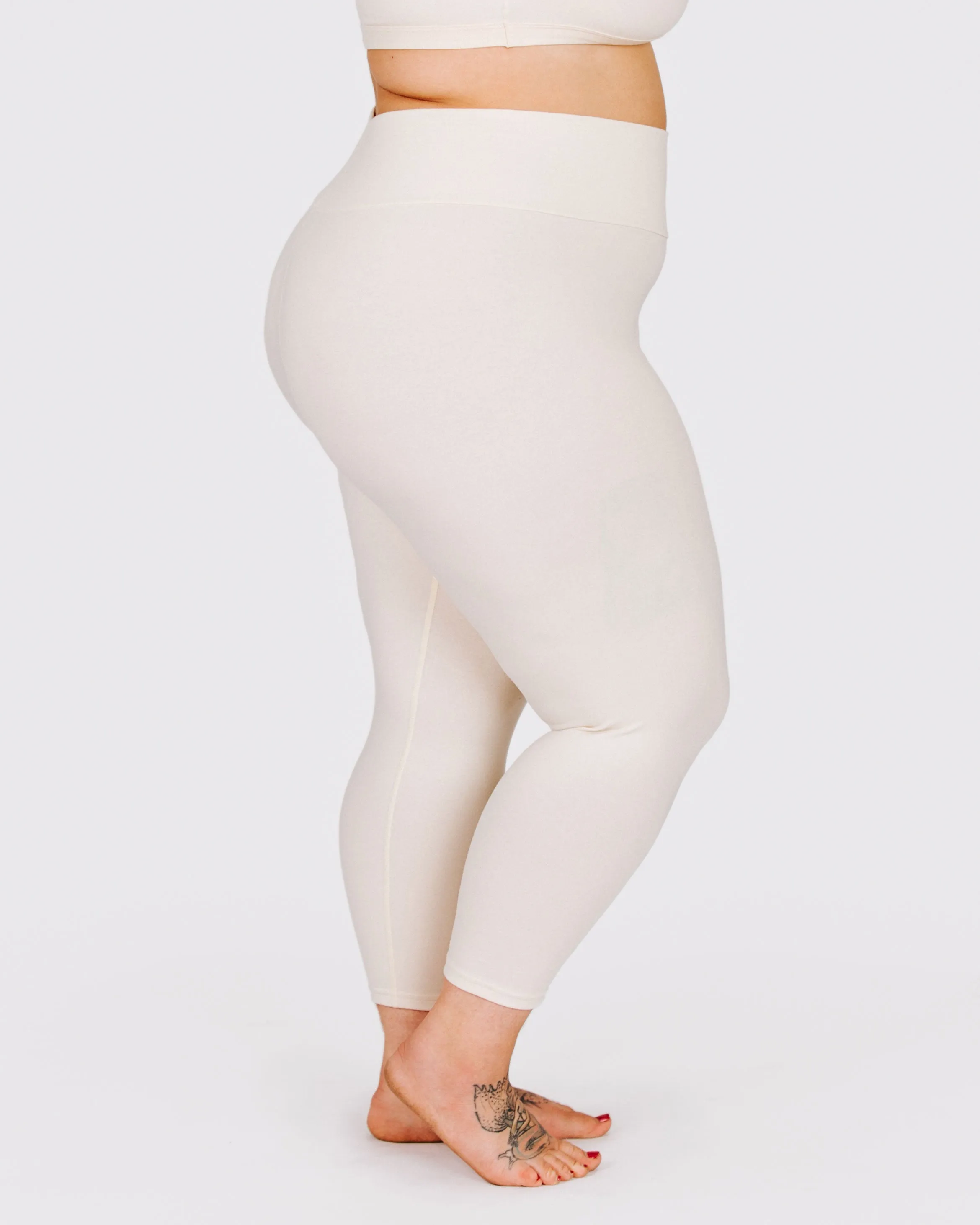 High Rise 3/4 Length Leggings Plain Black