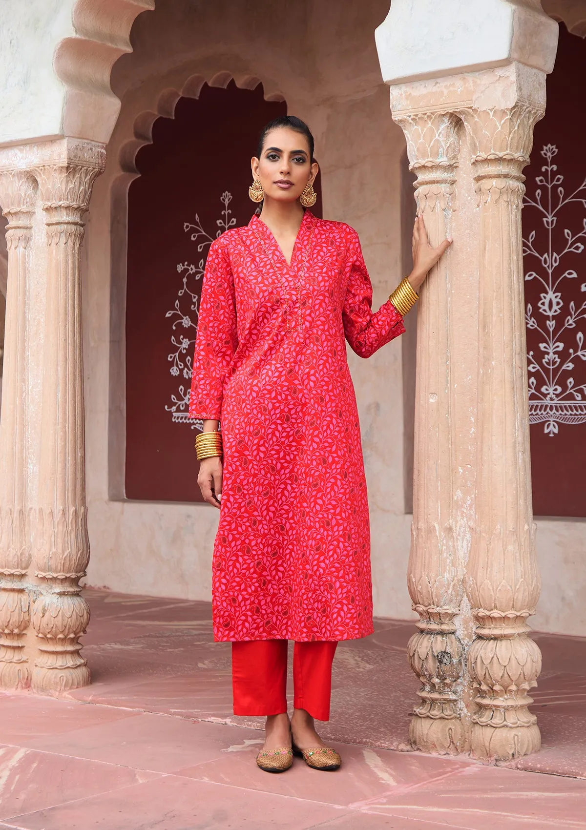 HOC Crafts Glazed Cotton Hand Block Printed with Hand Embroidery Women's 3 PC Long Kurta Set with dupatta - Maroon