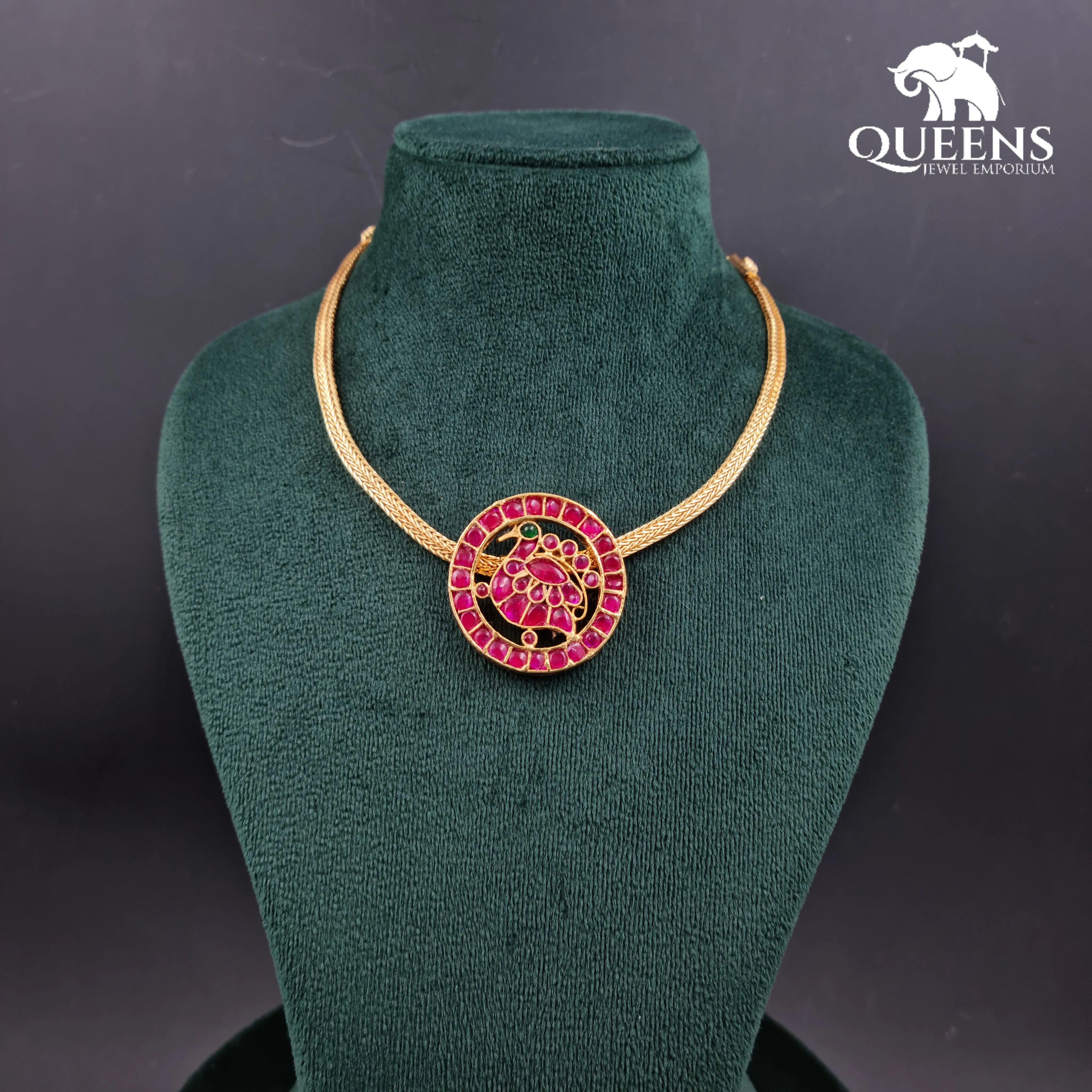 INIYAZH KEMP NECKLACE