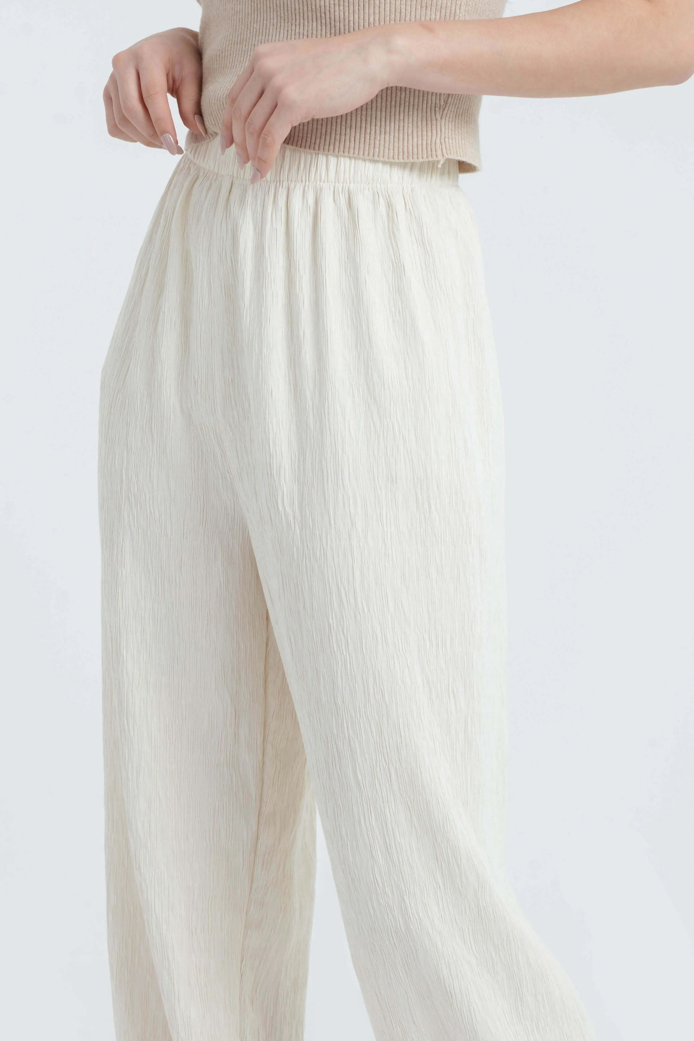 Ivory Crinkle Loose Pants