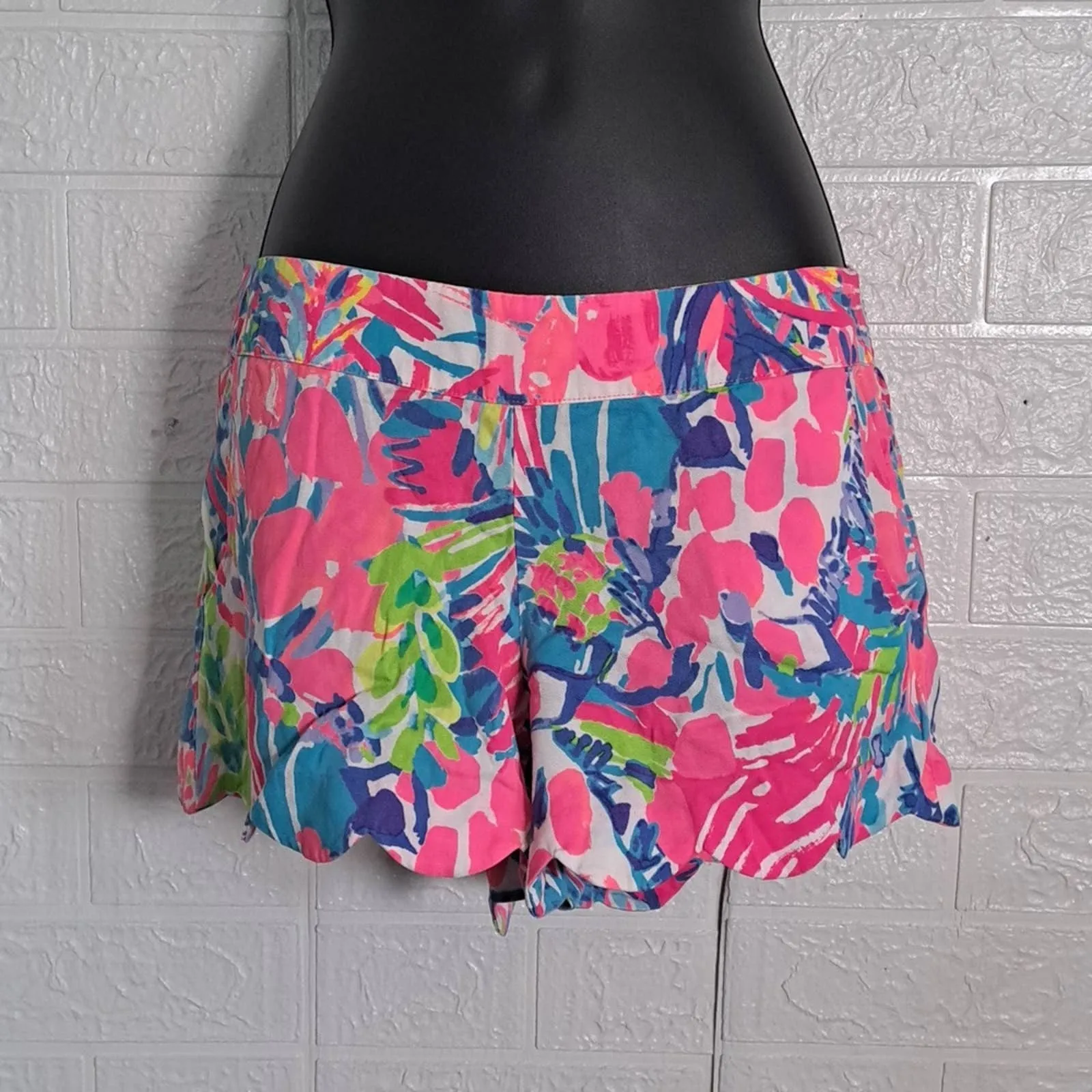 Lilly Pulitzer Holy Grail Gumbo Limbo Print Dahlia Shorts