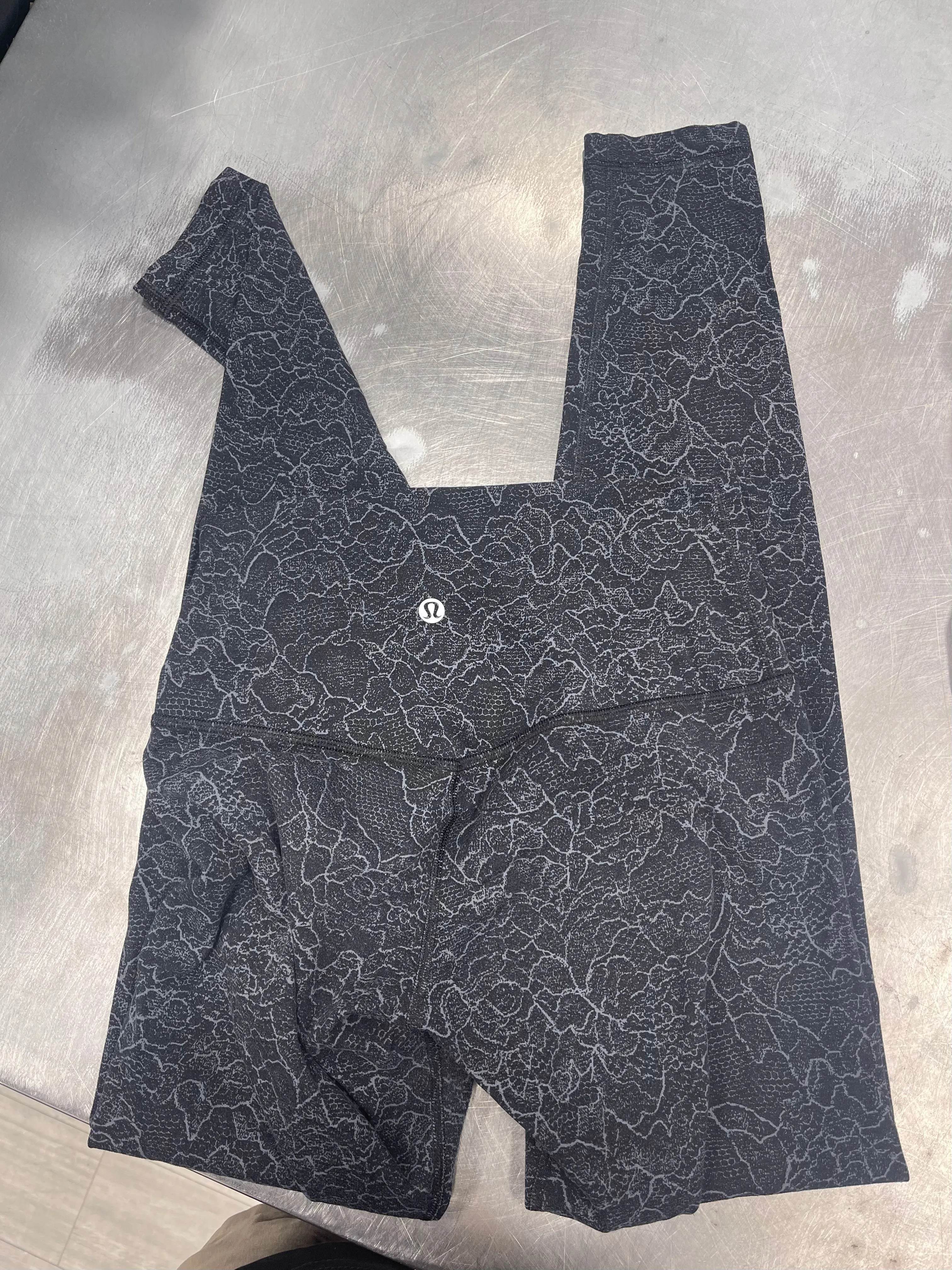 Lulu Lemon Athletic Pants Size 3/4 (27) 0108