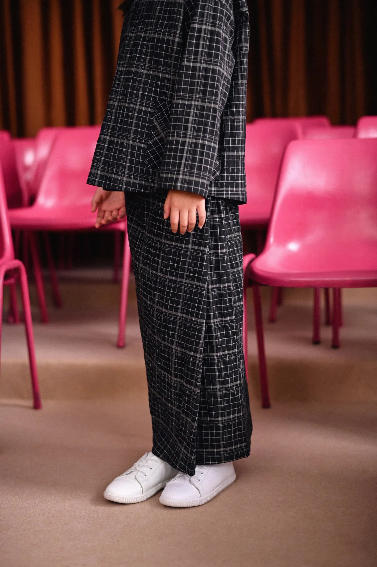 The Dulu Kita Folded Skirt - Kita Black Checked