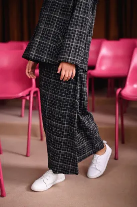 The Dulu Kita Folded Skirt - Kita Black Checked
