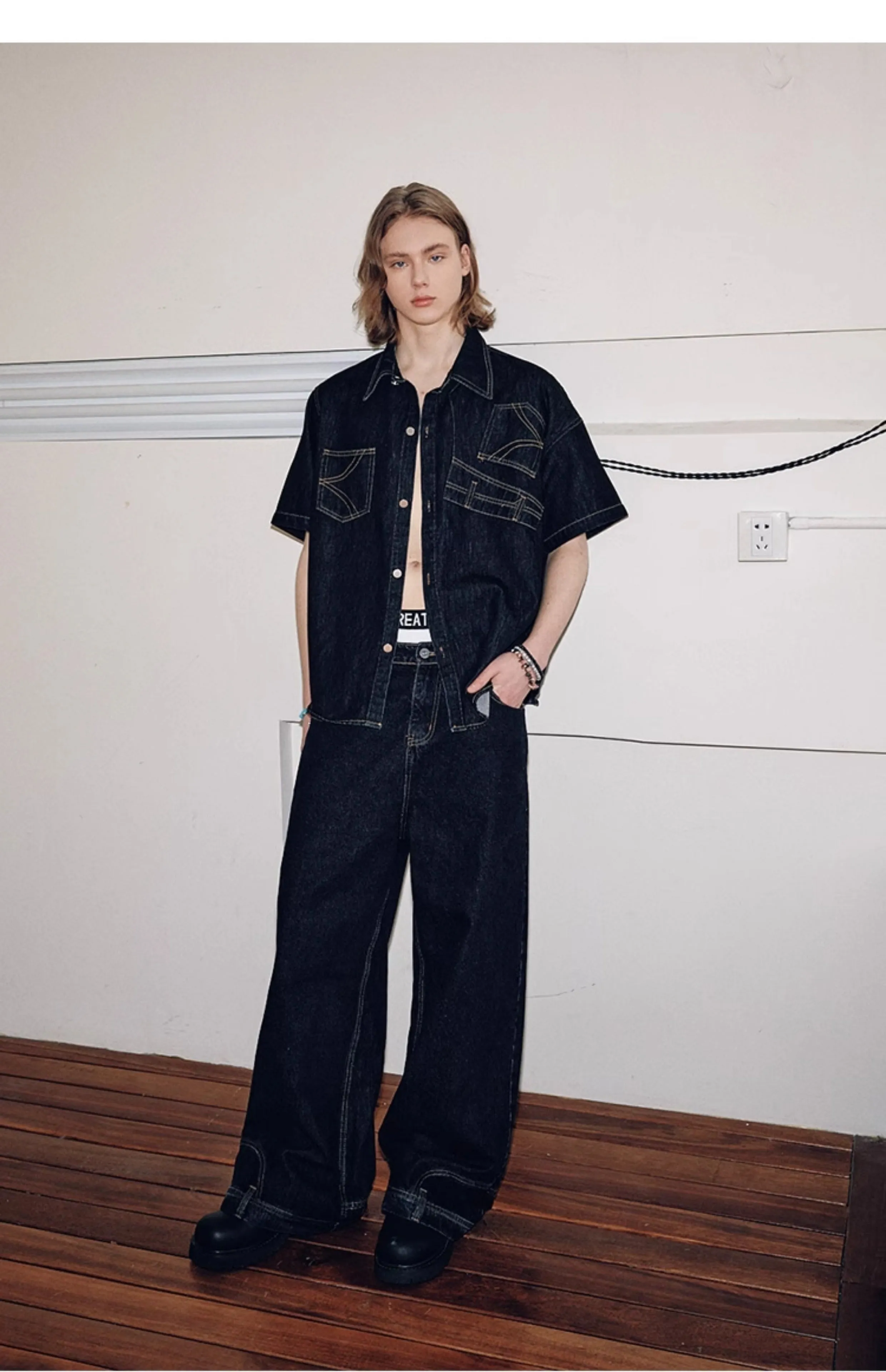 Wide Leg Inverted Jeans