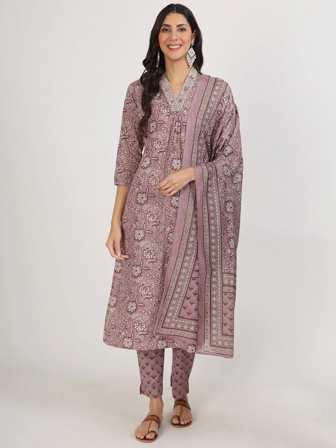Women Purple Floral Printed Cotton Kurta Sets