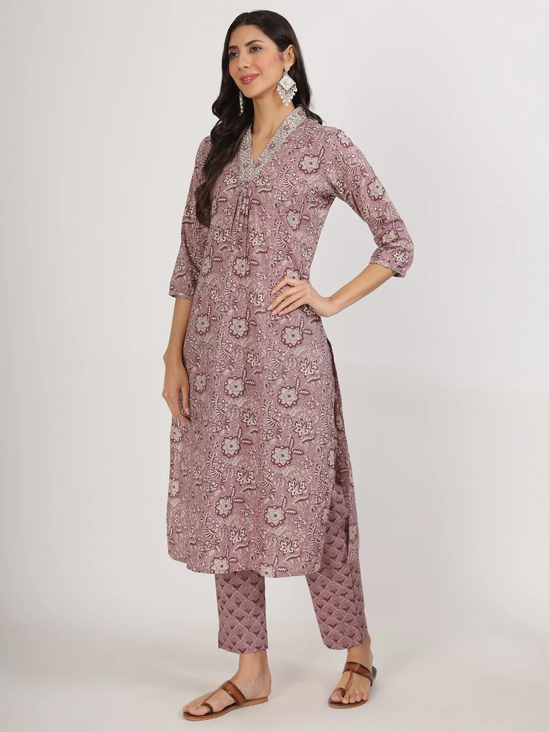 Women Purple Floral Printed Cotton Kurta Sets